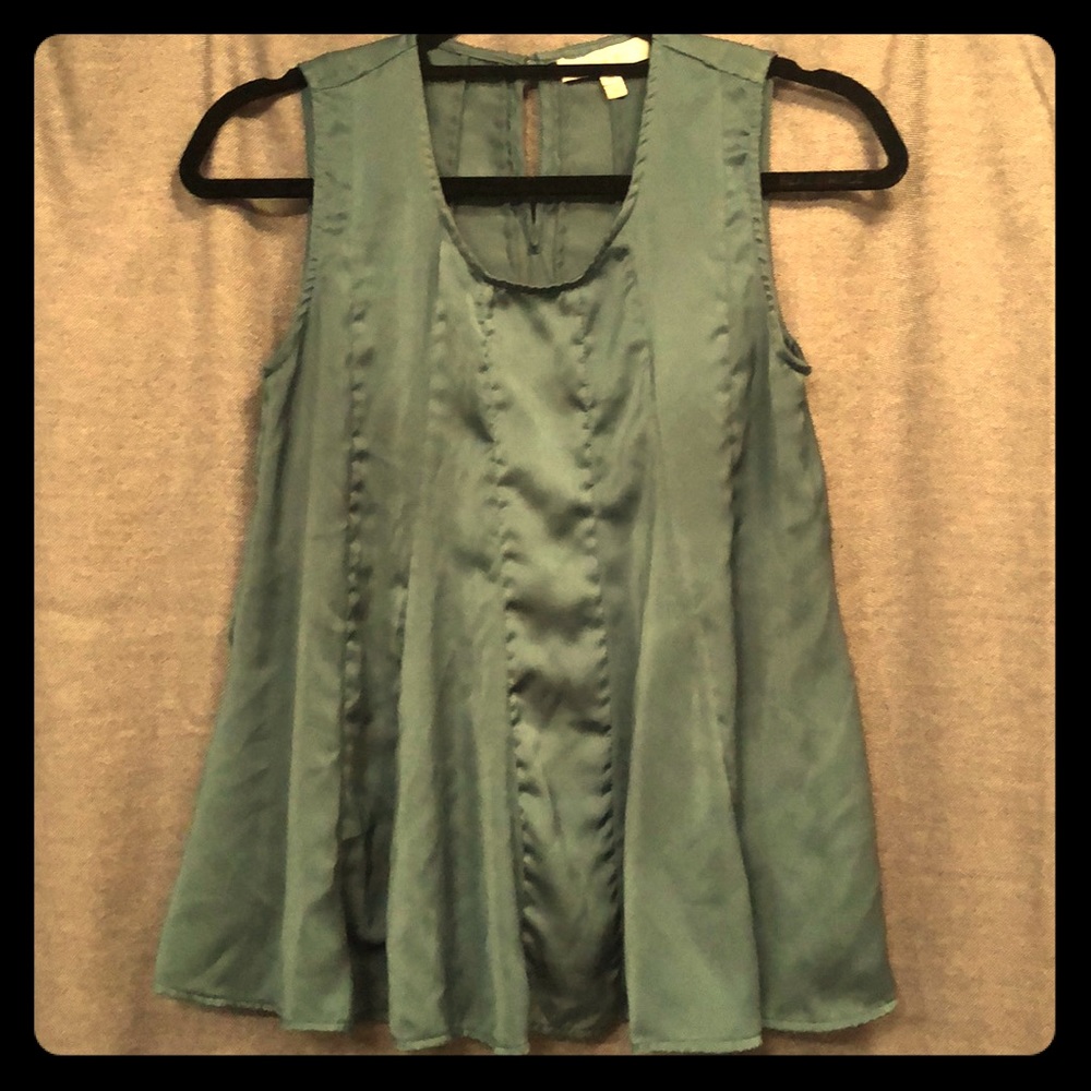 Eri & Ali a line sleeveless top